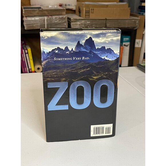 Zoo By James Patterson & Michael Ledwidge Hardcover Book 2012 Little Brown - Picture 4 of 7